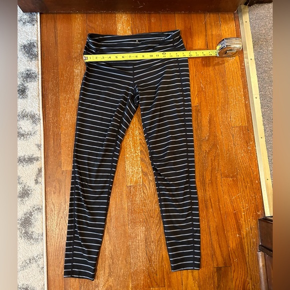 Athleta black/grey striped leggins - Picture 4 of 4